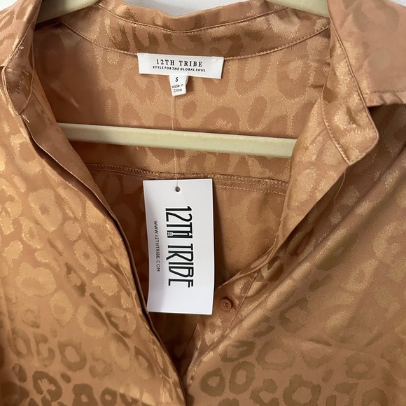 12th Tribe Rose Gold Button Down Shirt - Picture 4 of 6